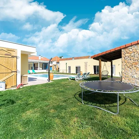 Holiday home Rural With Pool Lagares (Leiria)