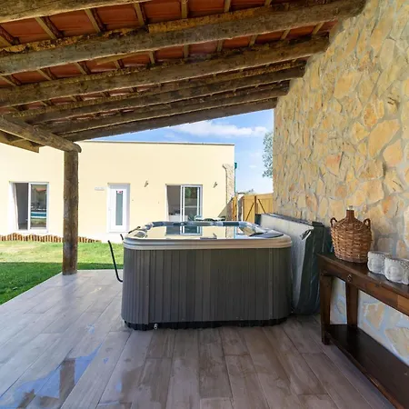 Rural With Pool Lagares (Leiria)